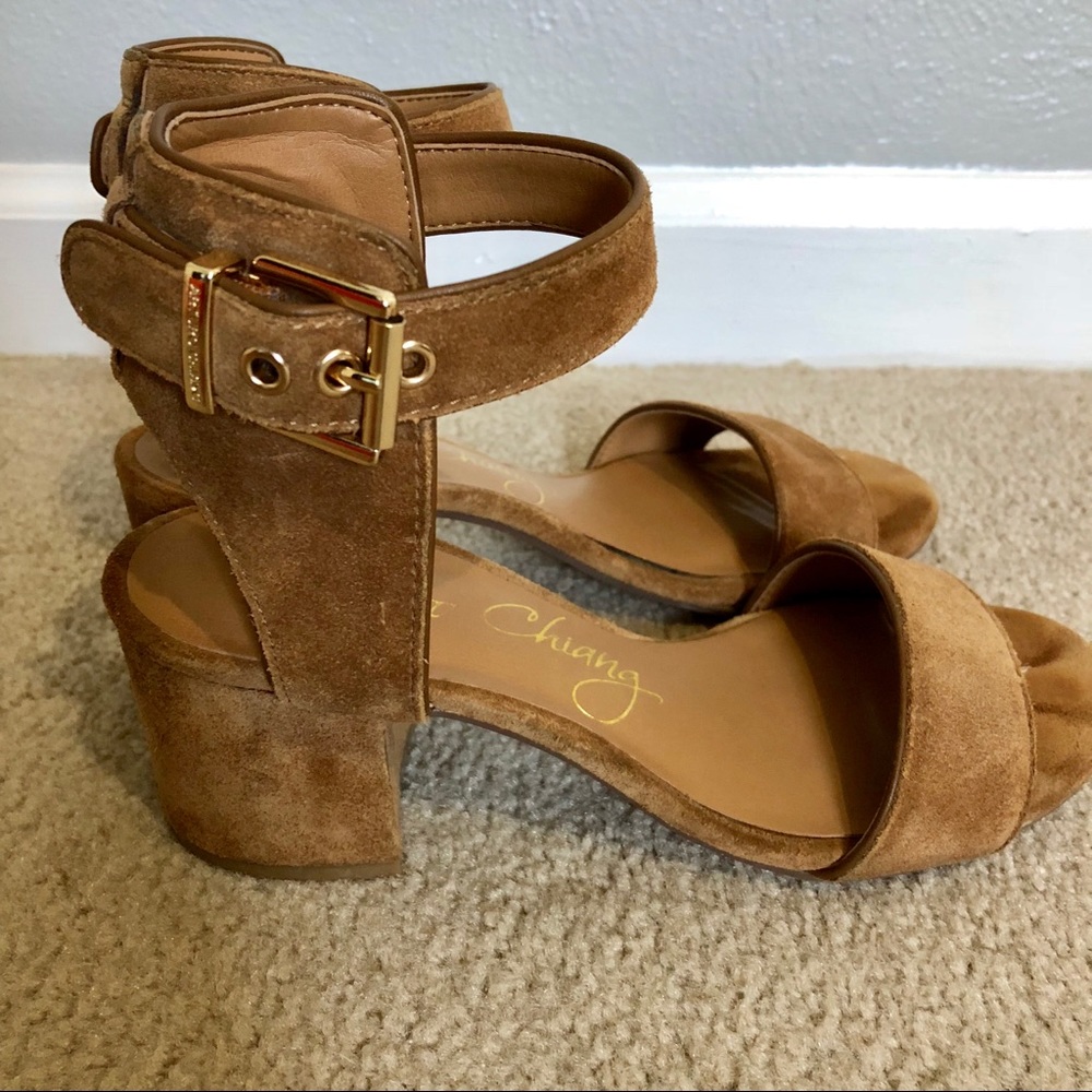 Arturo Chiang At-Hannan Sandal